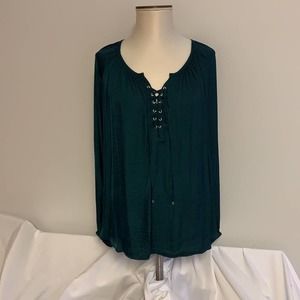 Jennifer Lopez to lace-up front EUC Dark Green